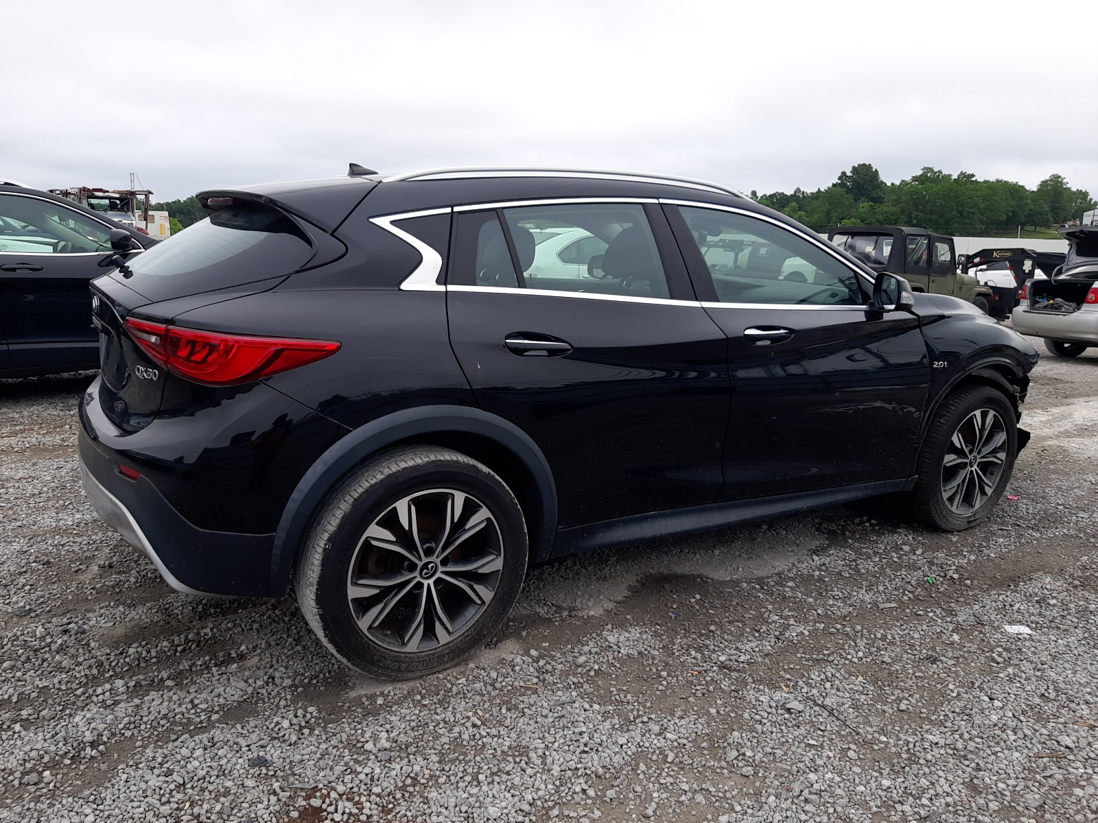 2019 Infiniti Qx30 Luxe vin: SJKCH5CR0KA009322