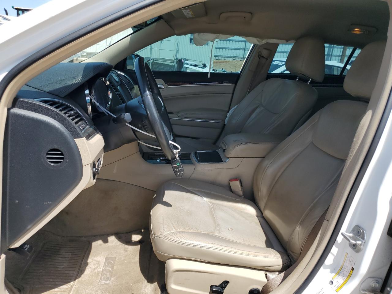 2013 Chrysler 300 VIN: 2C3CCAAGXDH589070 Lot: 61172584