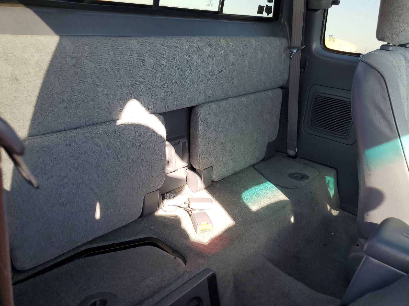 4TASN92N8YZ657266 2000 Toyota Tacoma Xtracab Prerunner