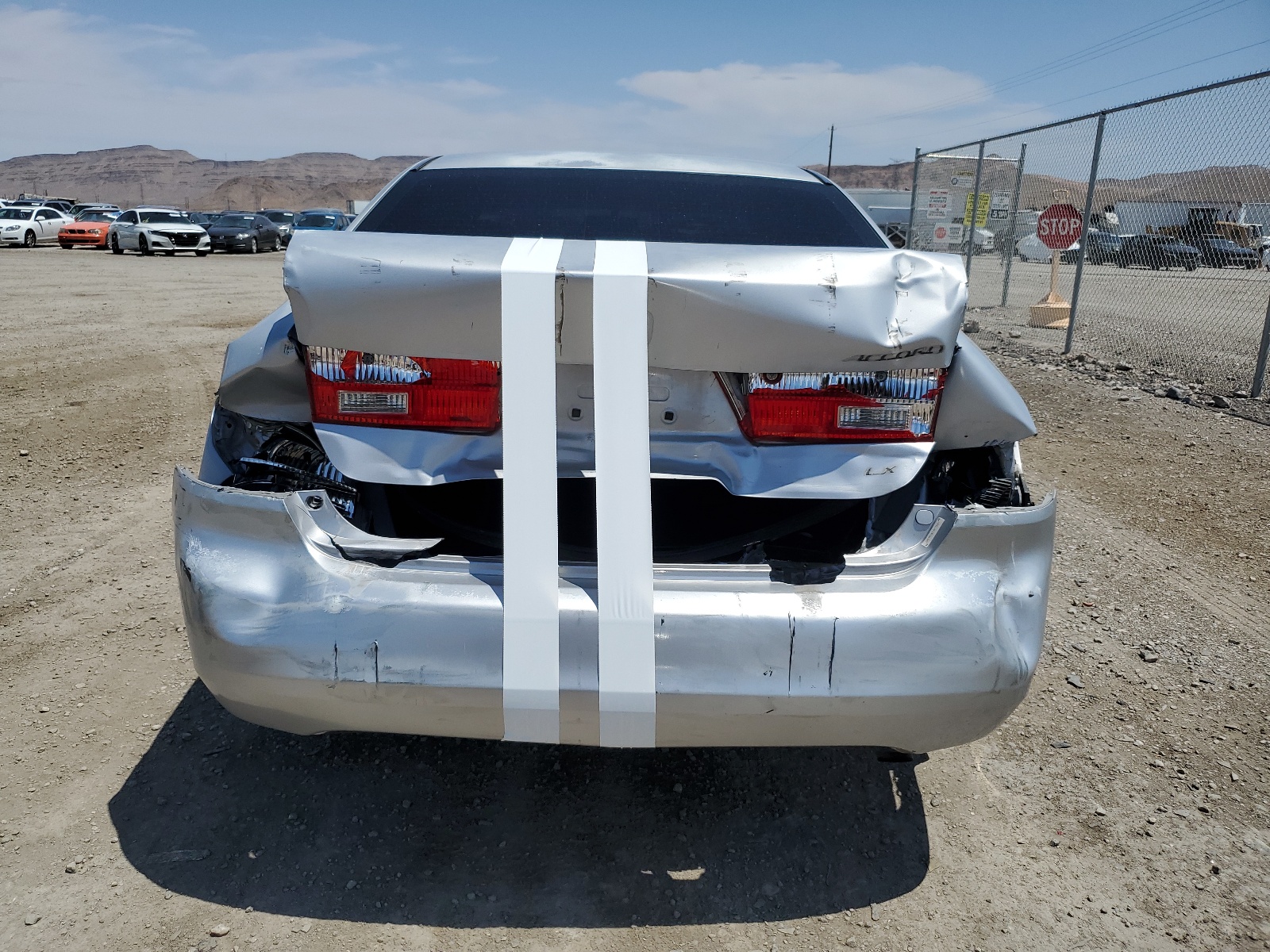 1HGCM56425A175667 2005 Honda Accord Lx