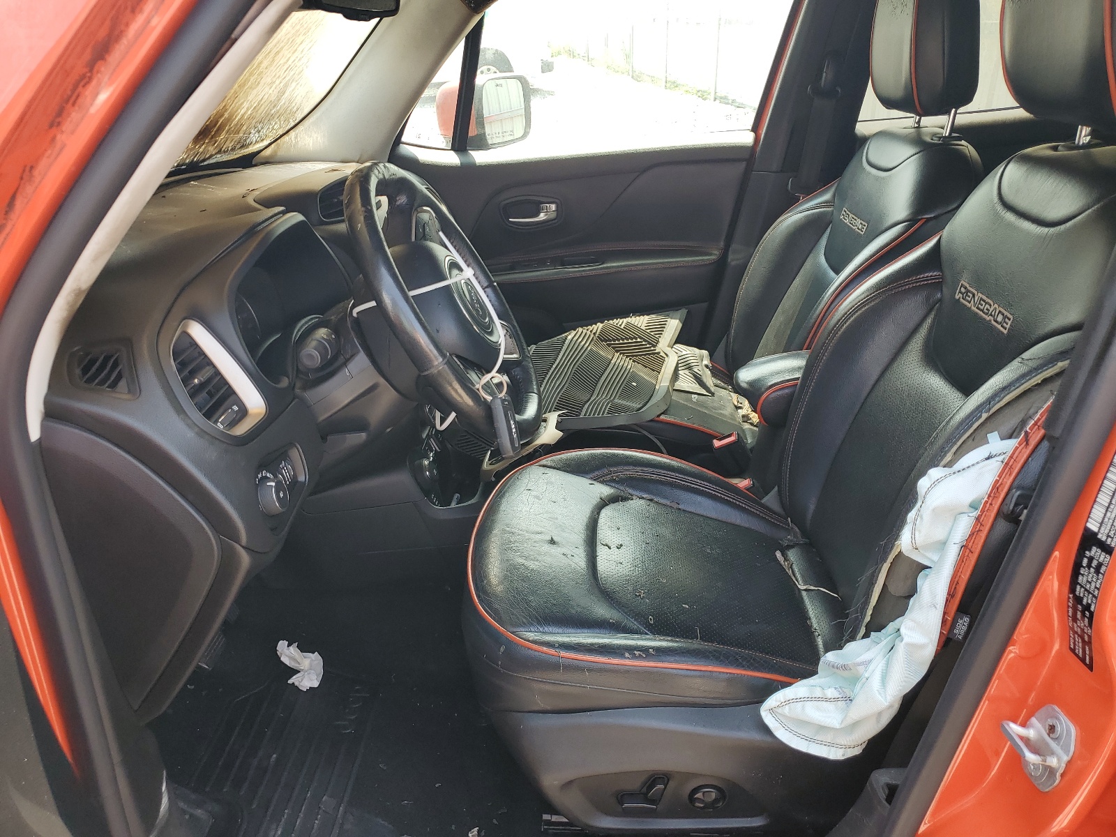 ZACCJBBT6GPC52711 2016 Jeep Renegade Latitude