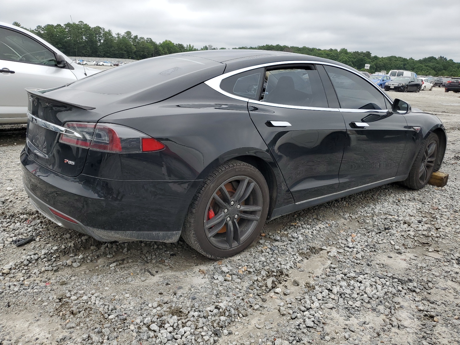 2014 Tesla Model S vin: 5YJSA1H16EFP51251