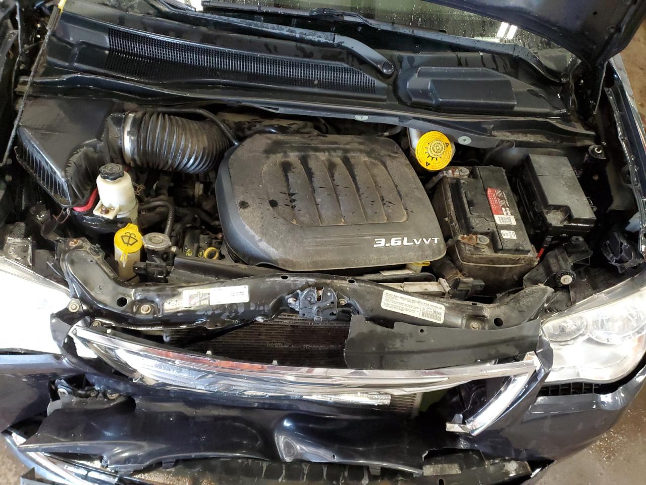 2014 Chrysler Town & Country Touring L VIN: 2C4RC1CG8ER426190 Lot: 62287984