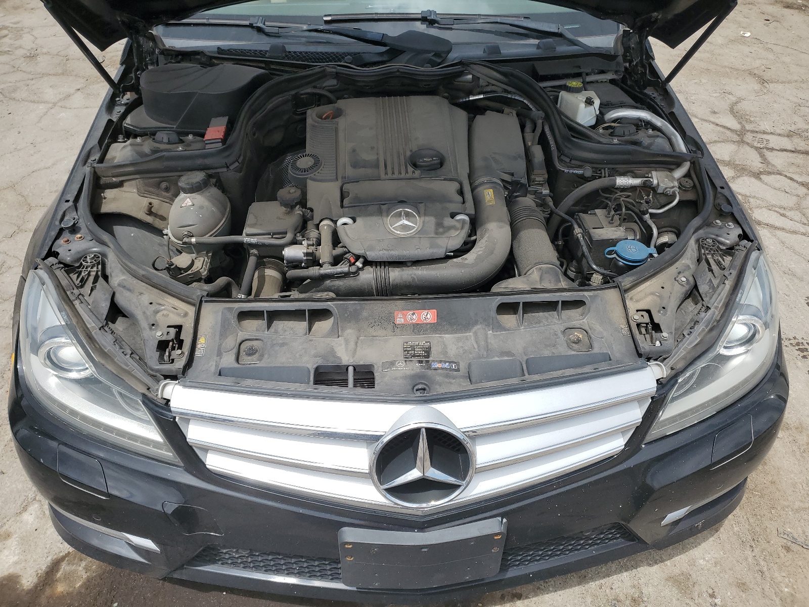 WDDGF4HB7CR237908 2012 Mercedes-Benz C 250