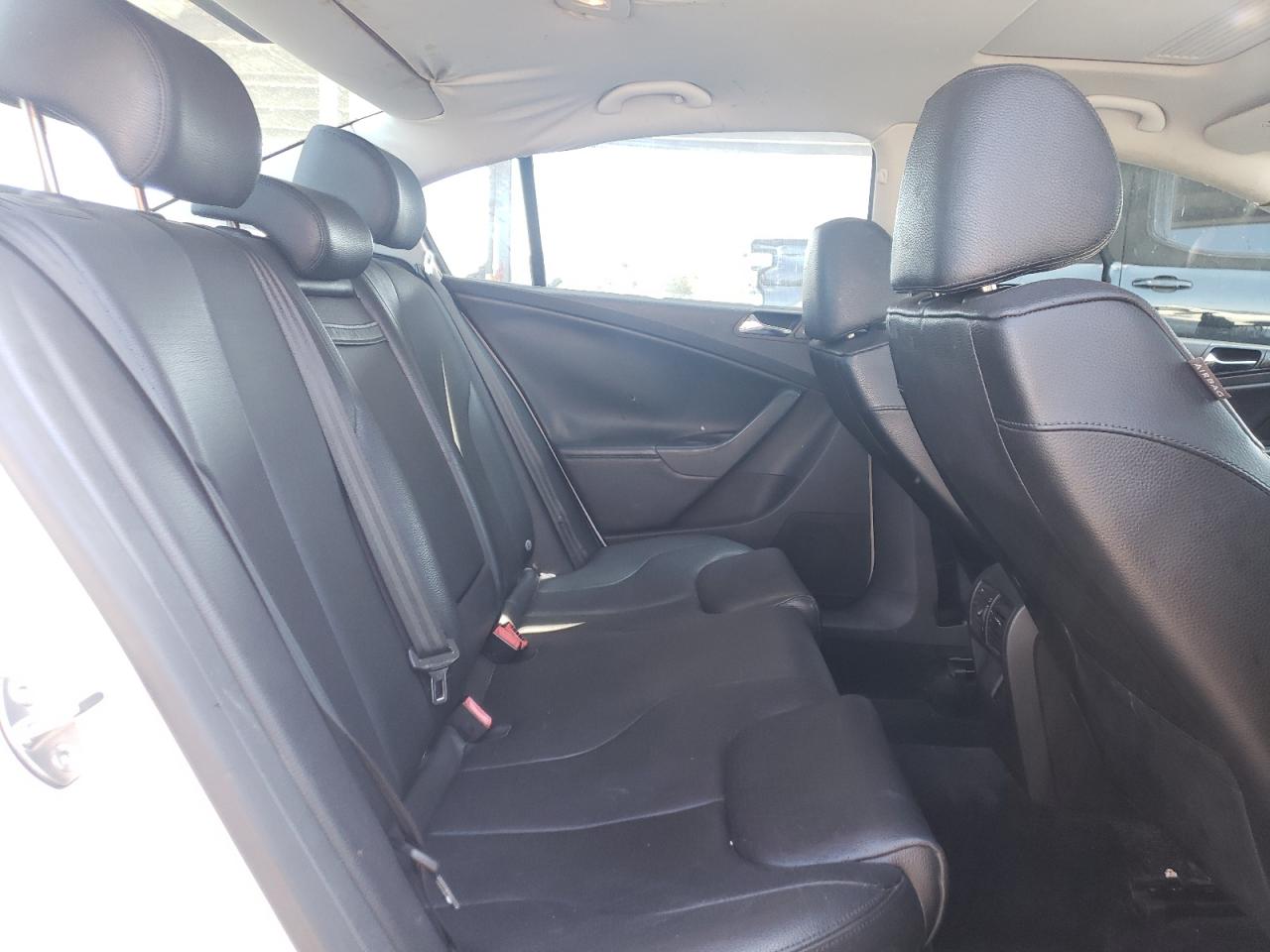 2007 Volkswagen Passat 2.0T VIN: WVWAK73C47P153625 Lot: 65370644