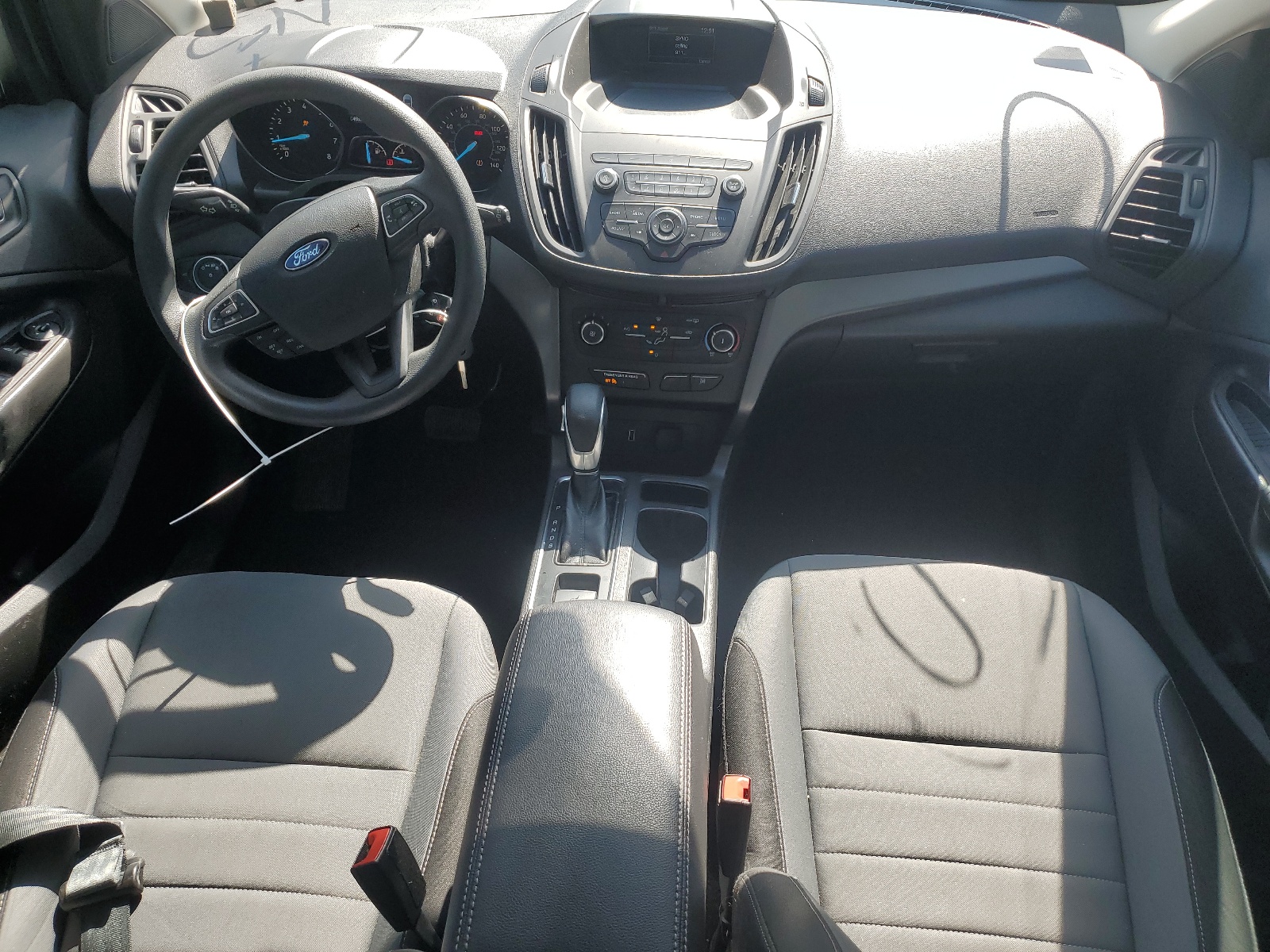 1FMCU0F79KUB58981 2019 Ford Escape S