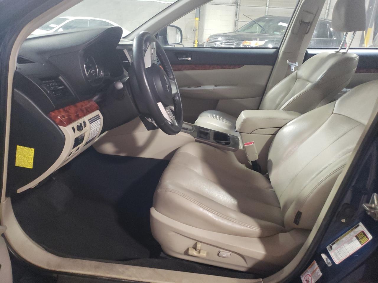 2011 Subaru Legacy 2.5I Limited VIN: 4S3BMCL62B3215895 Lot: 64681444