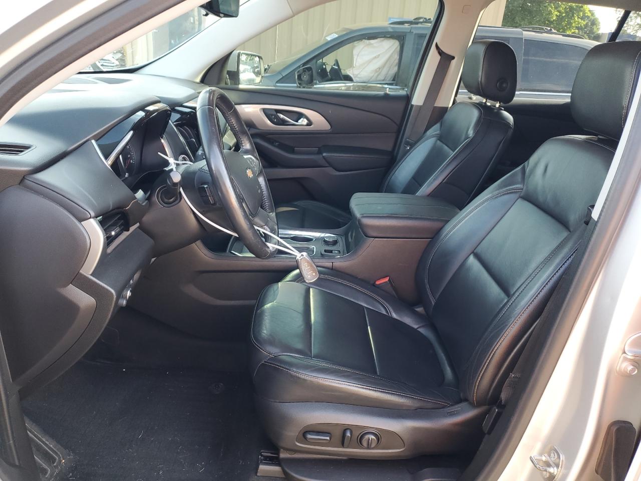 2018 Chevrolet Traverse Lt VIN: 1GNERHKW0JJ217594 Lot: 61909174