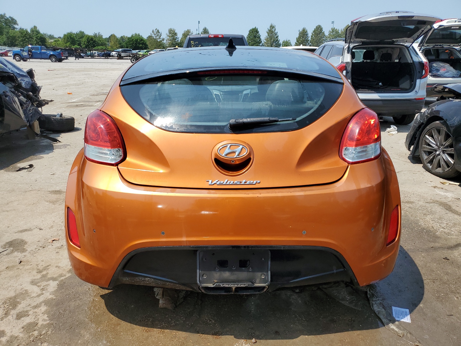 2013 Hyundai Veloster vin: KMHTC6AD5DU149667