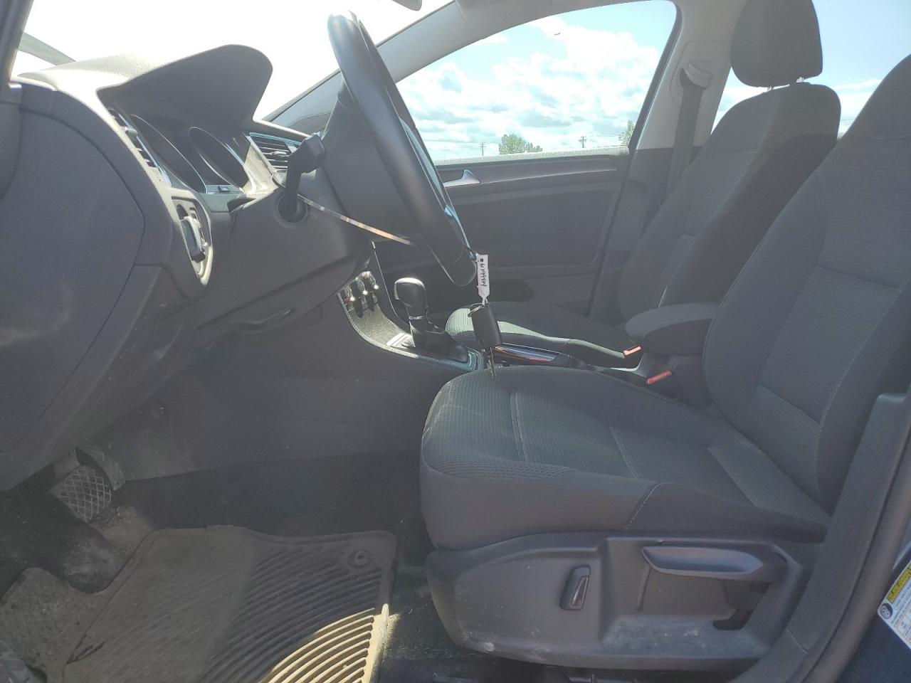 2018 Volkswagen Golf S VIN: 3VWG17AU8JM294748 Lot: 88519795