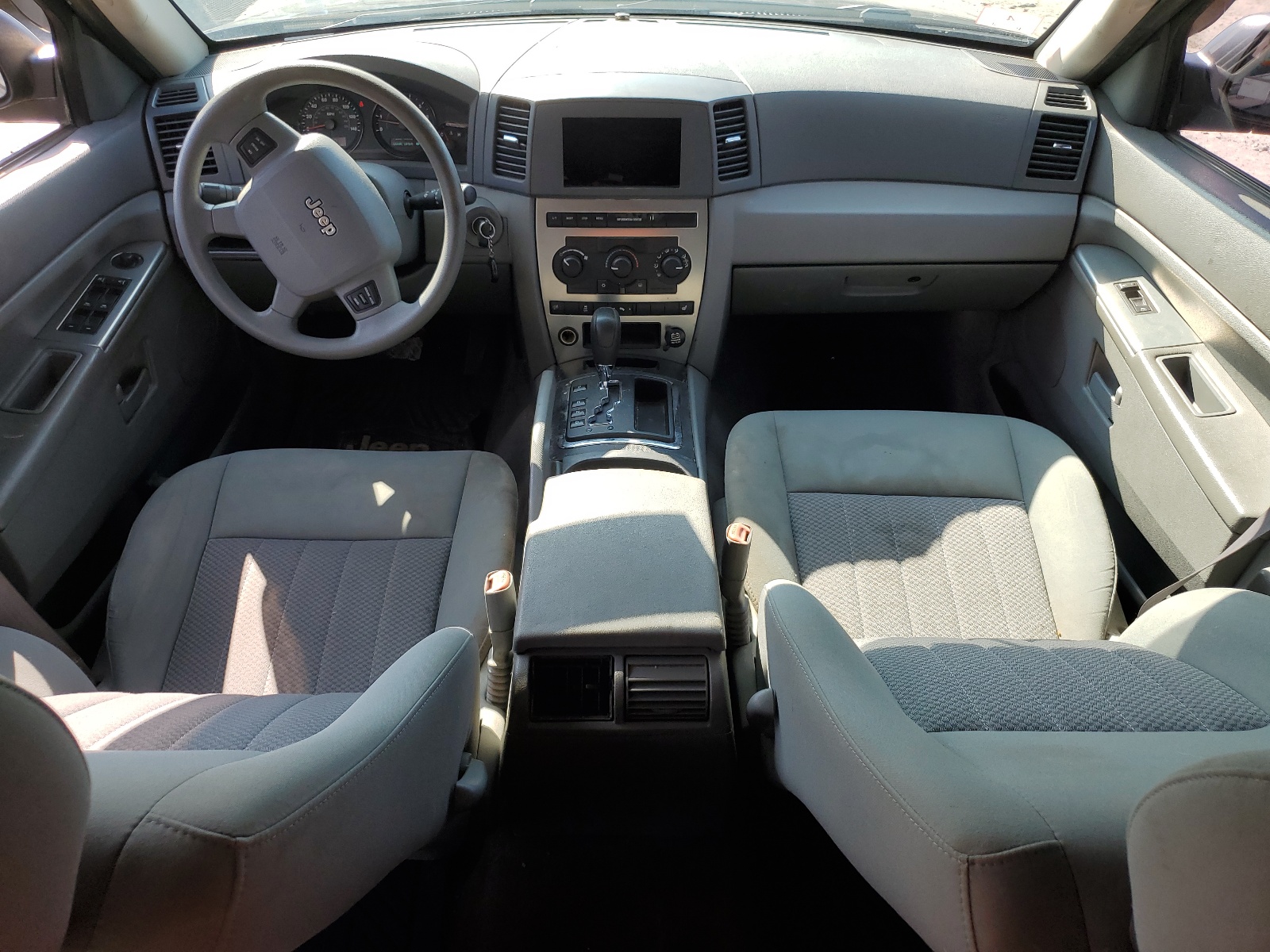 1J4GR48K56C176738 2006 Jeep Grand Cherokee Laredo