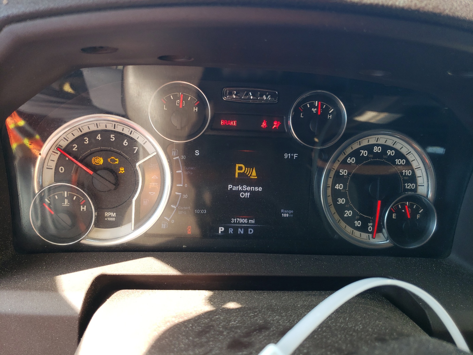 1C6RR7GT2FS505208 2015 Ram 1500 Slt