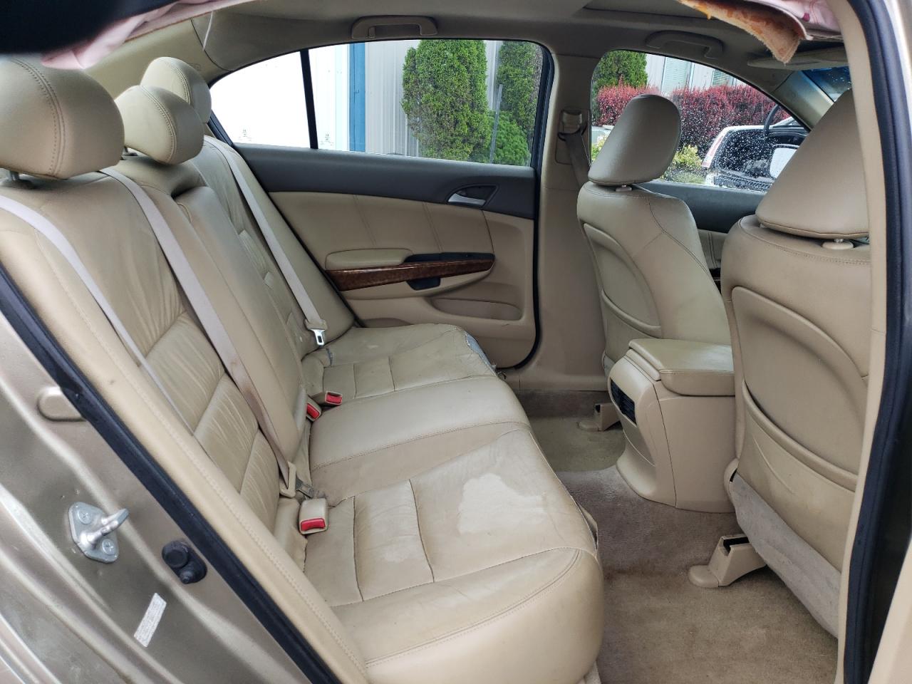 2010 Honda Accord - Image 10