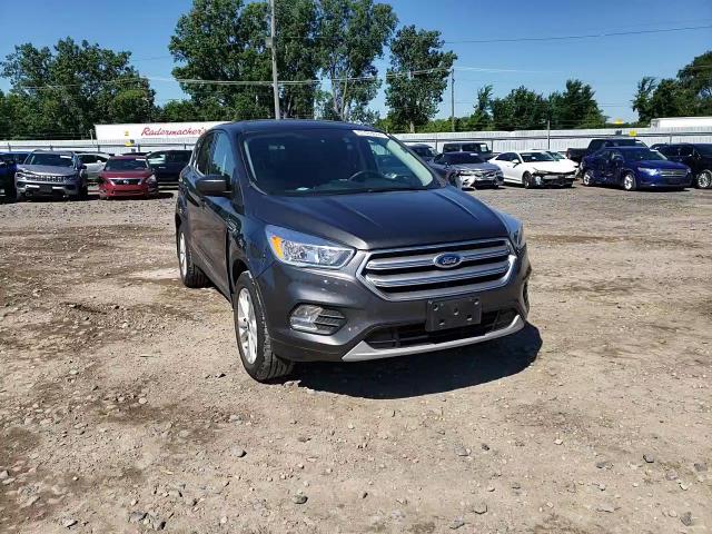 2017 Ford Escape Se VIN: 1FMCU9GD8HUE03352 Lot: 61485684