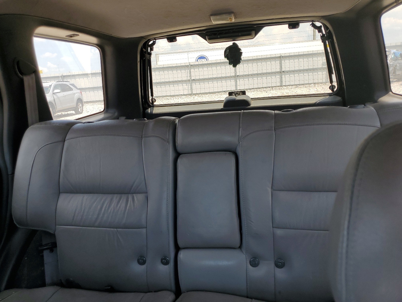 JNRAR05Y9XW046782 1999 Infiniti Qx4