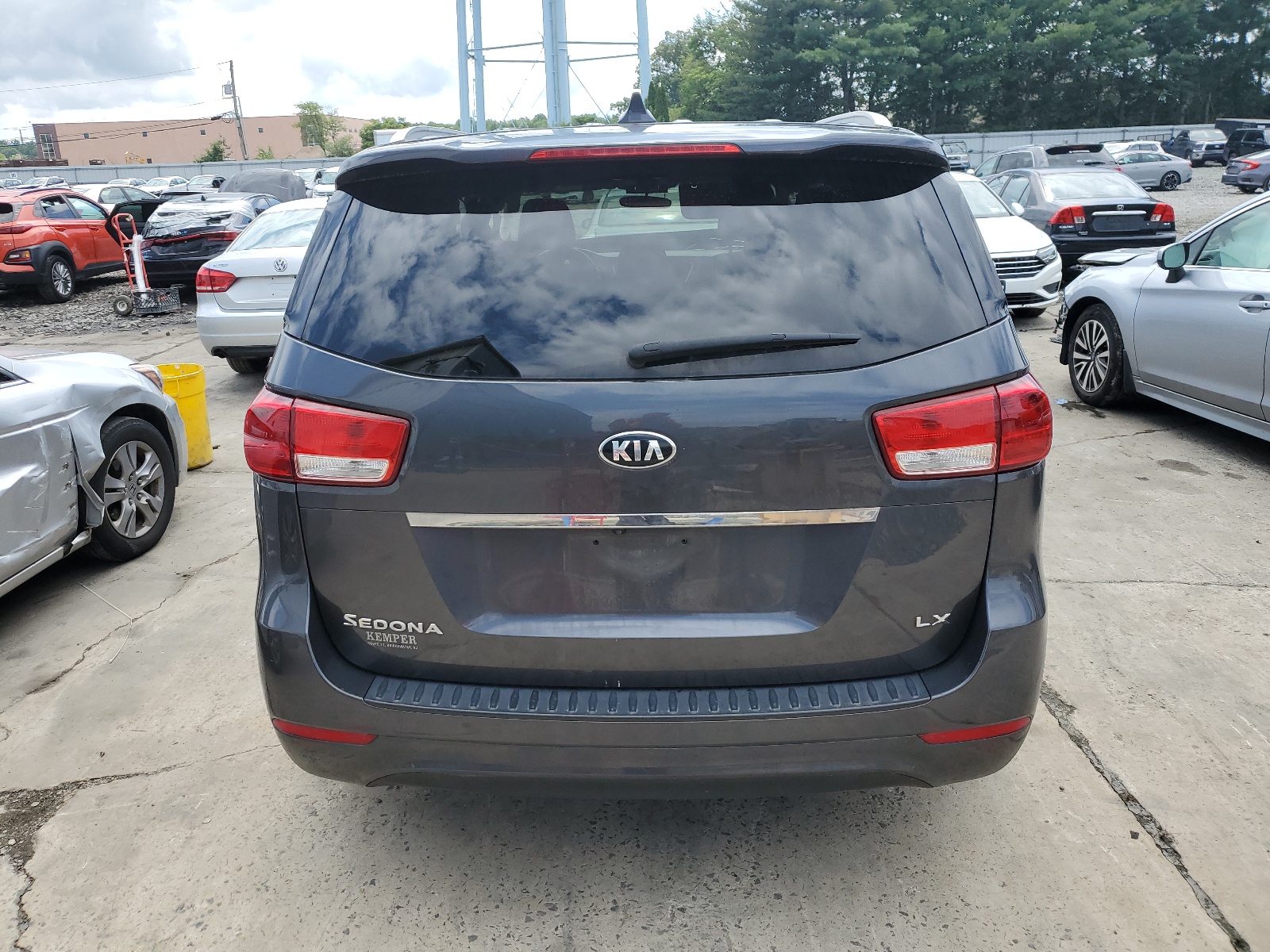 KNDMB5C1XF6069328 2015 Kia Sedona Lx