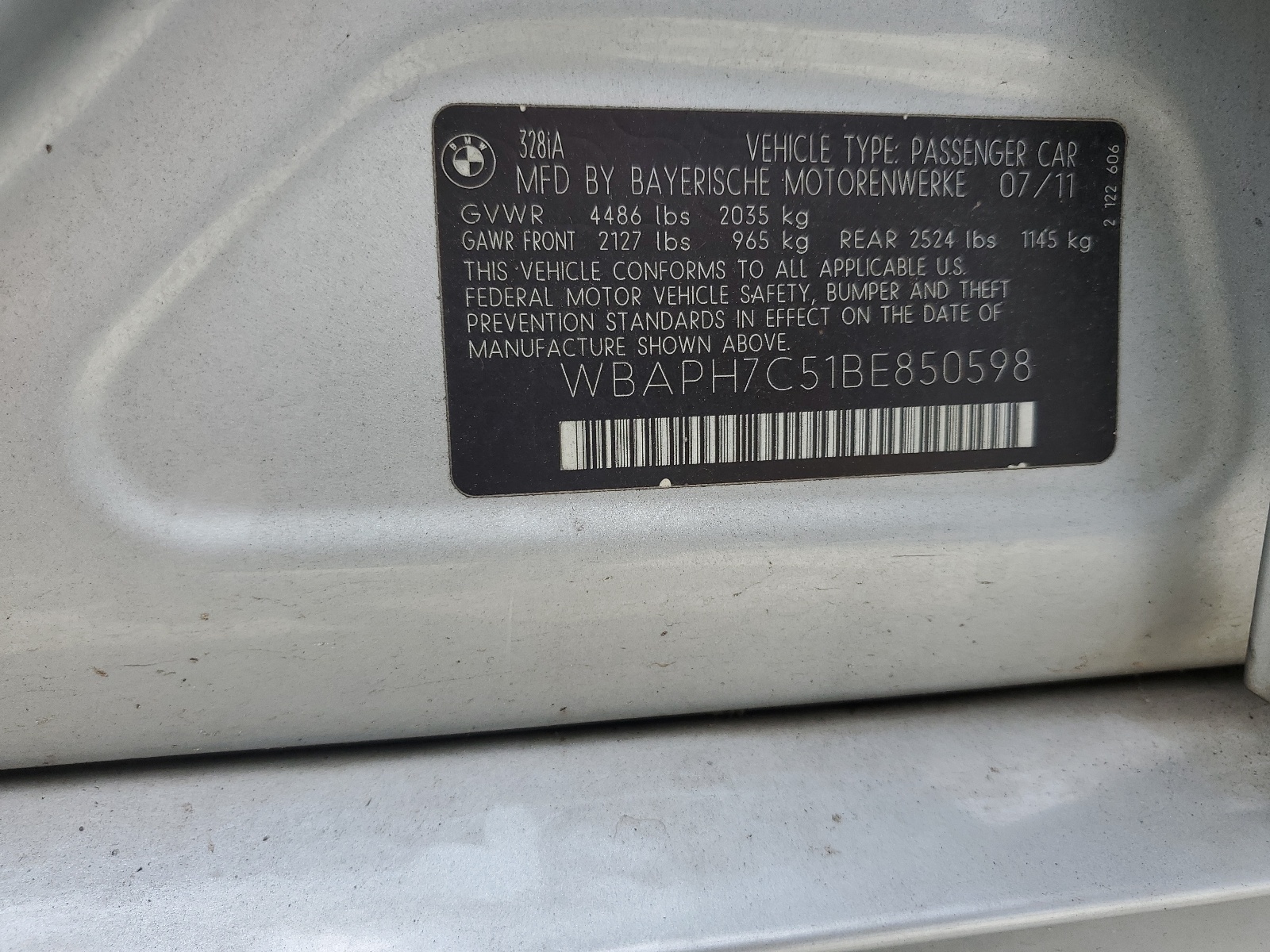 WBAPH7C51BE850598 2011 BMW 328 I