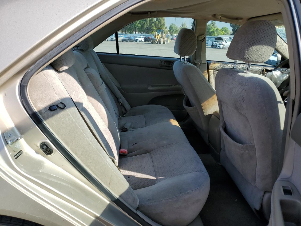 2004 Toyota Camry Le VIN: 4T1BE32K84U934752 Lot: 64647484