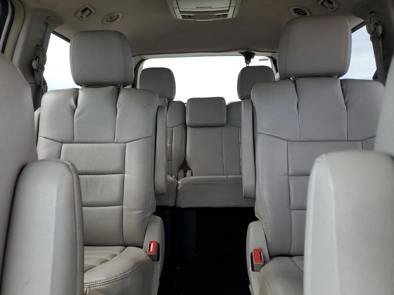 2011 Chrysler Town & Country Touring VIN: 2A4RR5DG1BR723490 Lot: 61269624