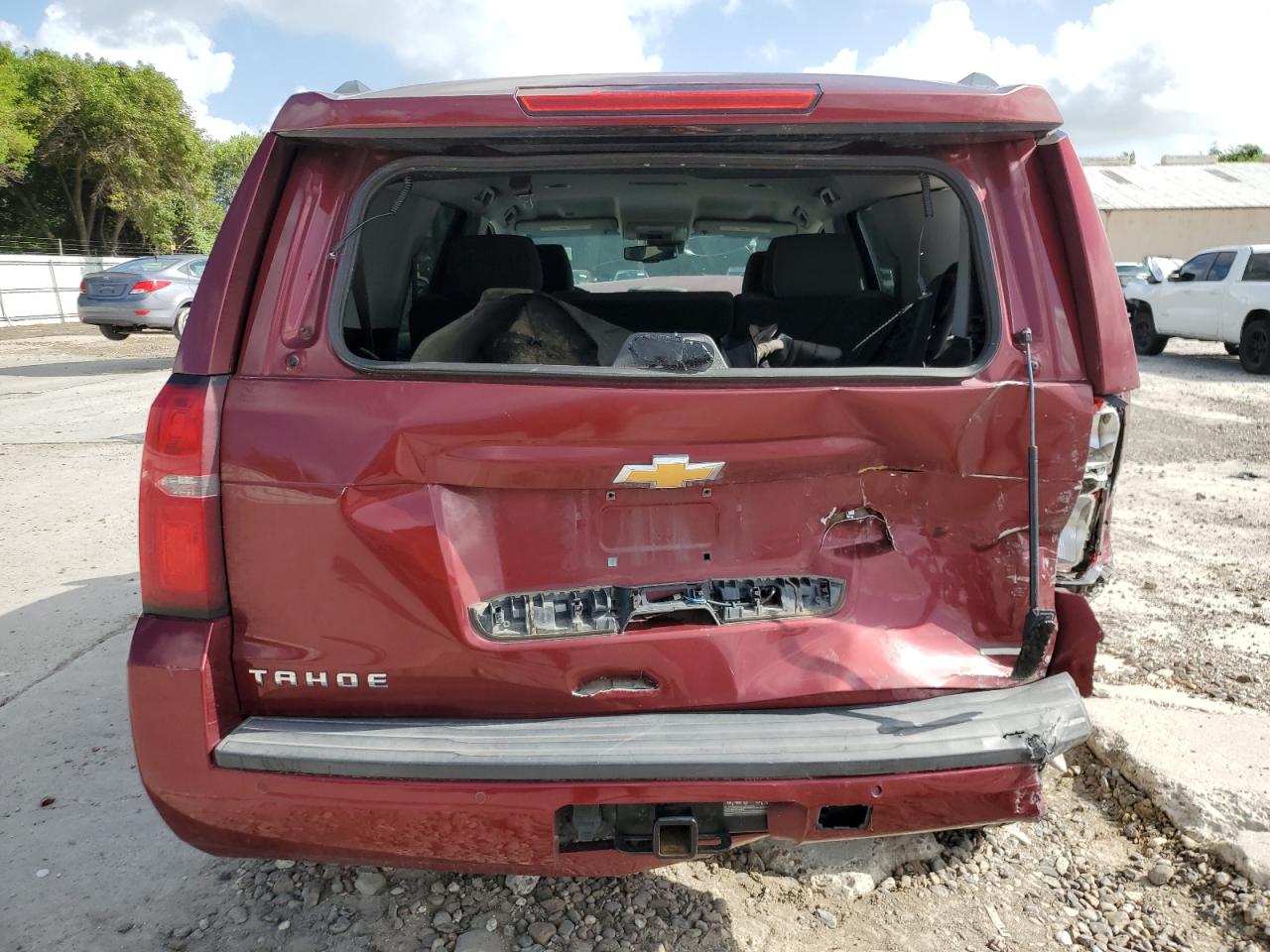 2017 Chevrolet Tahoe C1500 Ls VIN: 1GNSCAKC3HR310302 Lot: 64030504