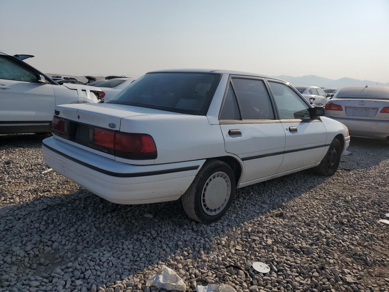 3FAPP13J4PR179471 1993 Ford Escort Lx