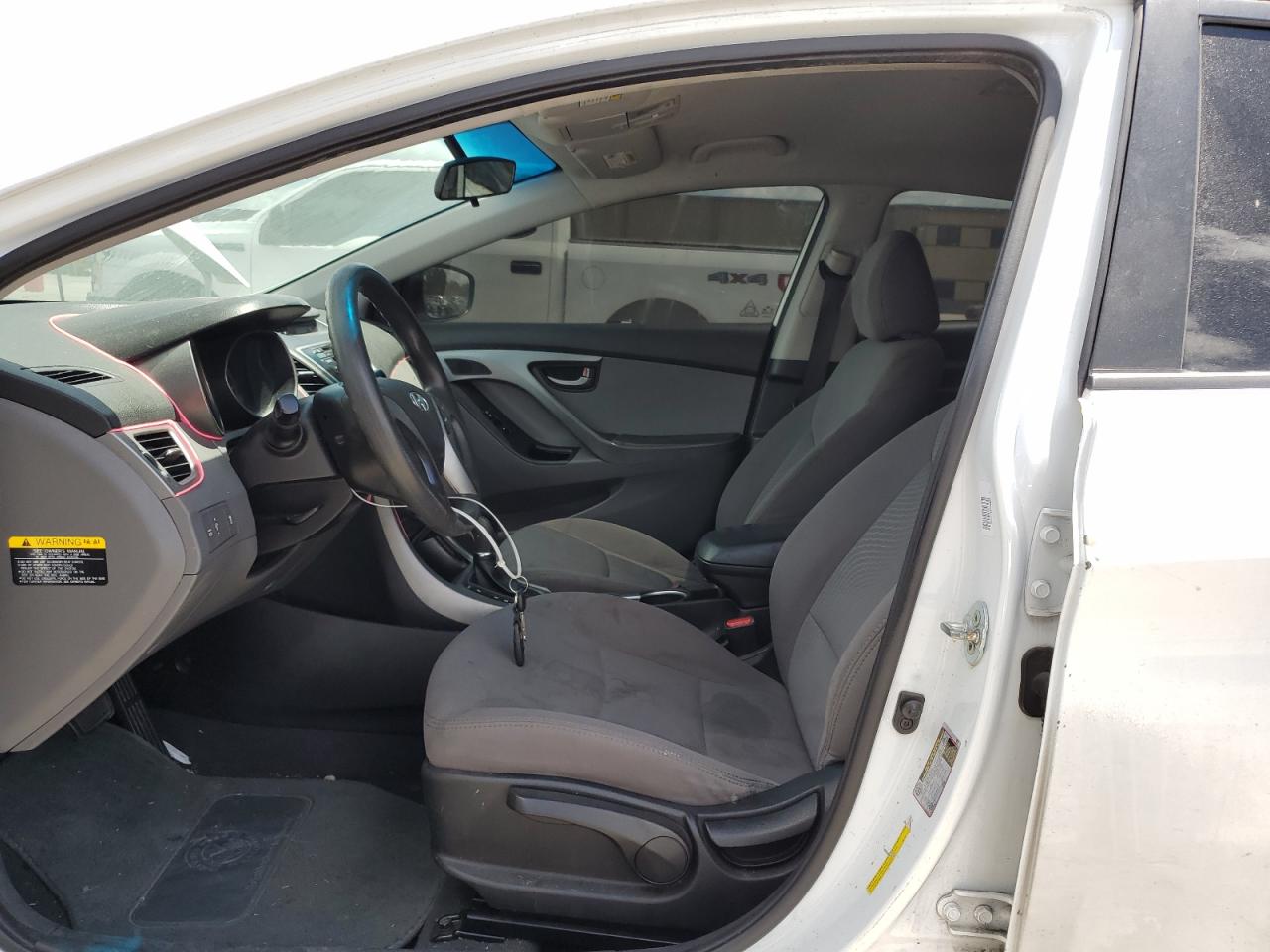 2015 Hyundai Elantra Se VIN: 5NPDH4AE4FH640249 Lot: 63018944