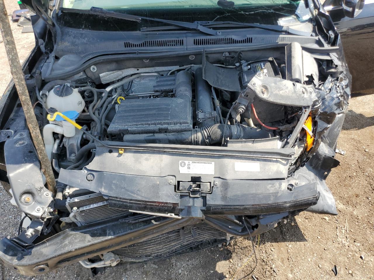2016 Volkswagen Jetta - Image 11