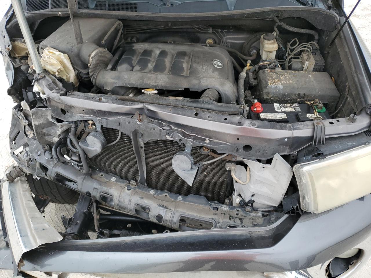2012 Toyota Tundra - Image 12