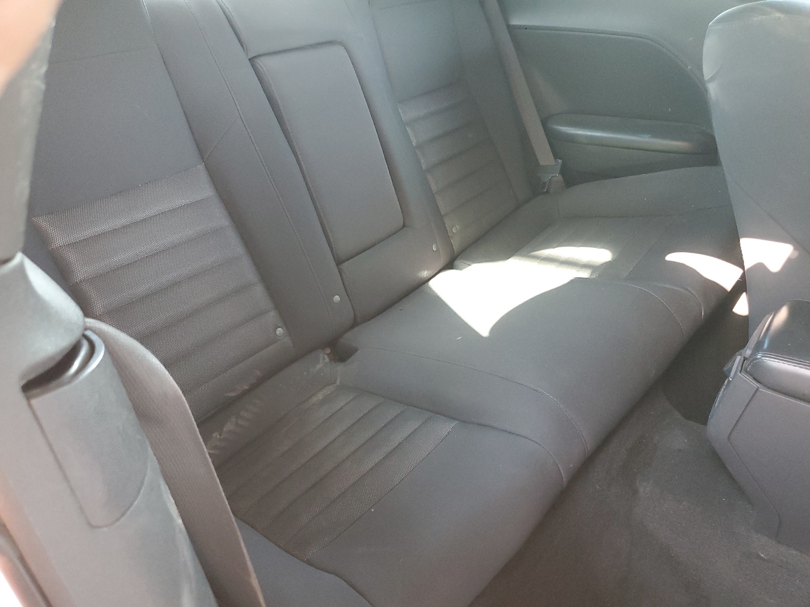 2B3CJ4DV5AH270427 2010 Dodge Challenger Se