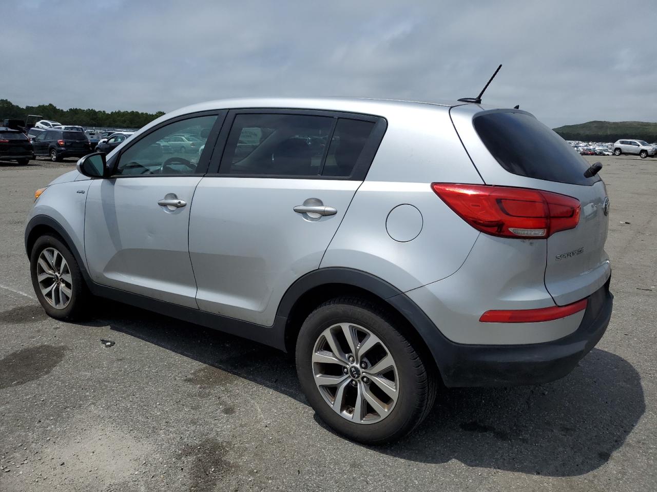 VIN KNDPBCAC9E7630004 2014 KIA SPORTAGE no.2