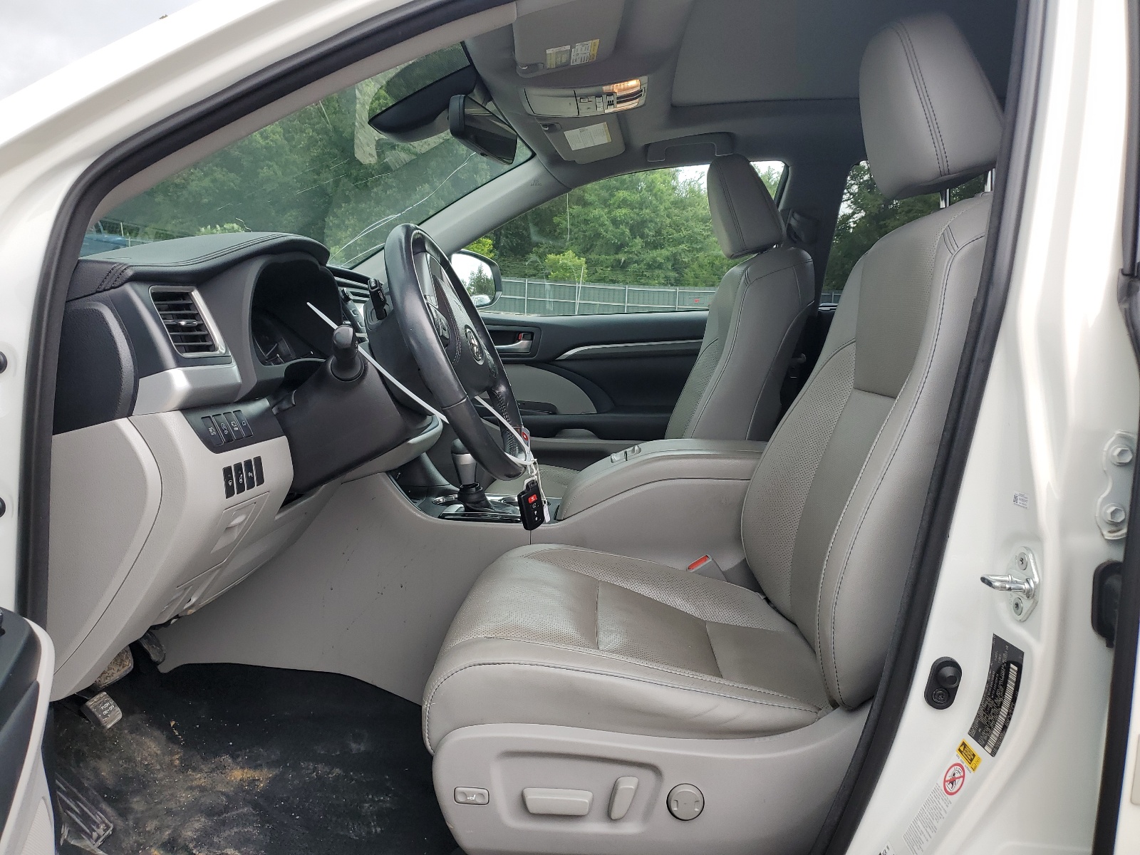 5TDDZRFHXJS861239 2018 Toyota Highlander Limited