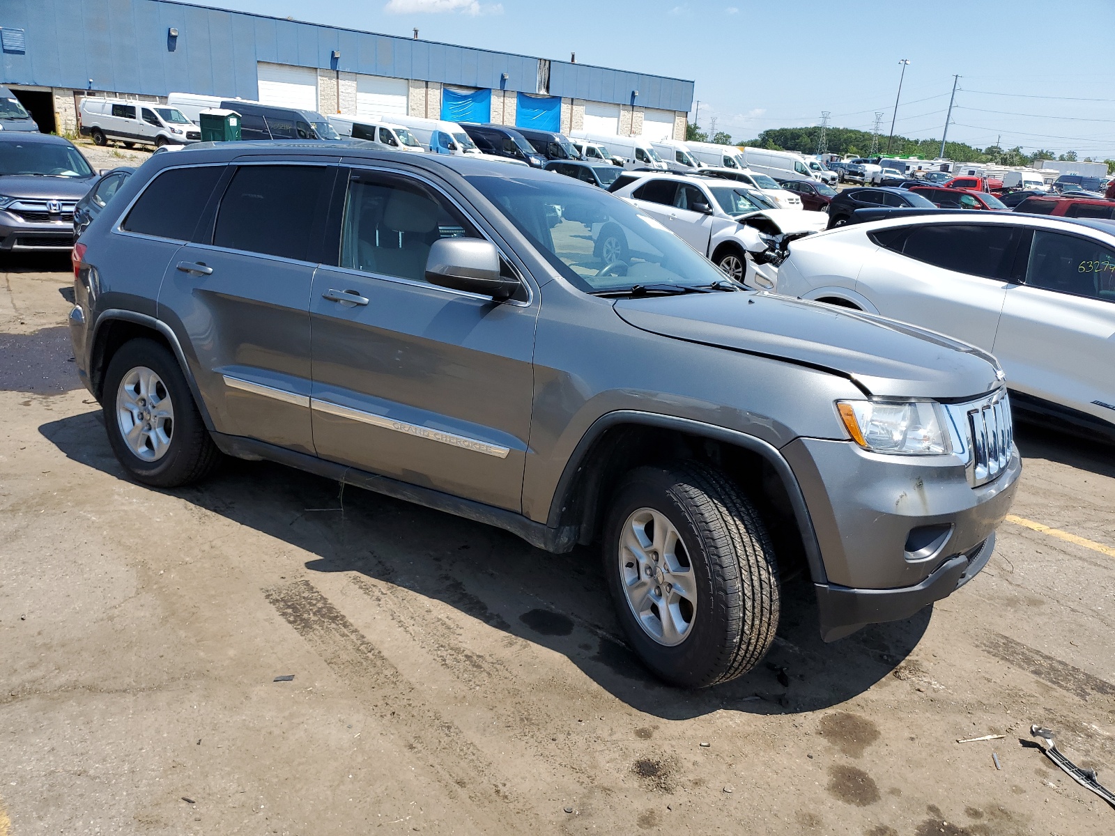 1C4RJFAG2CC219693 2012 Jeep Grand Cherokee Laredo