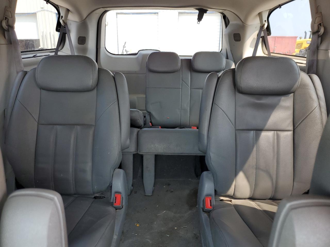 2008 Chrysler Town & Country Touring VIN: 2A8HR54P98R736300 Lot: 63695604