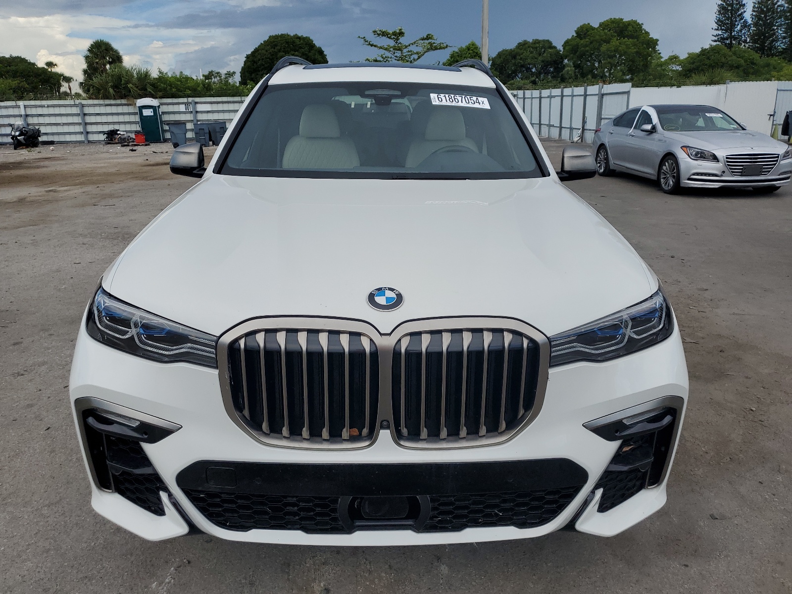 5UXCX6C04N9K06821 2022 BMW X7 M50I