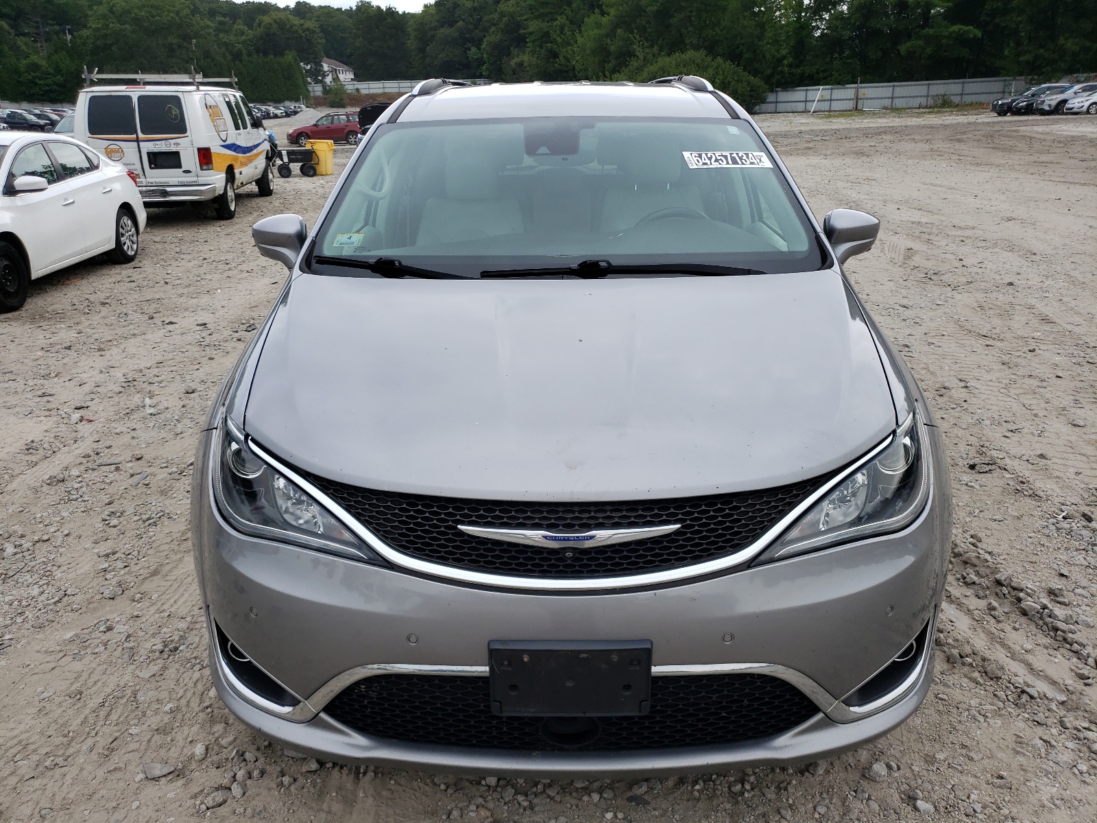 2018 Chrysler Pacifica Touring L vin: 2C4RC1BGXJR320898