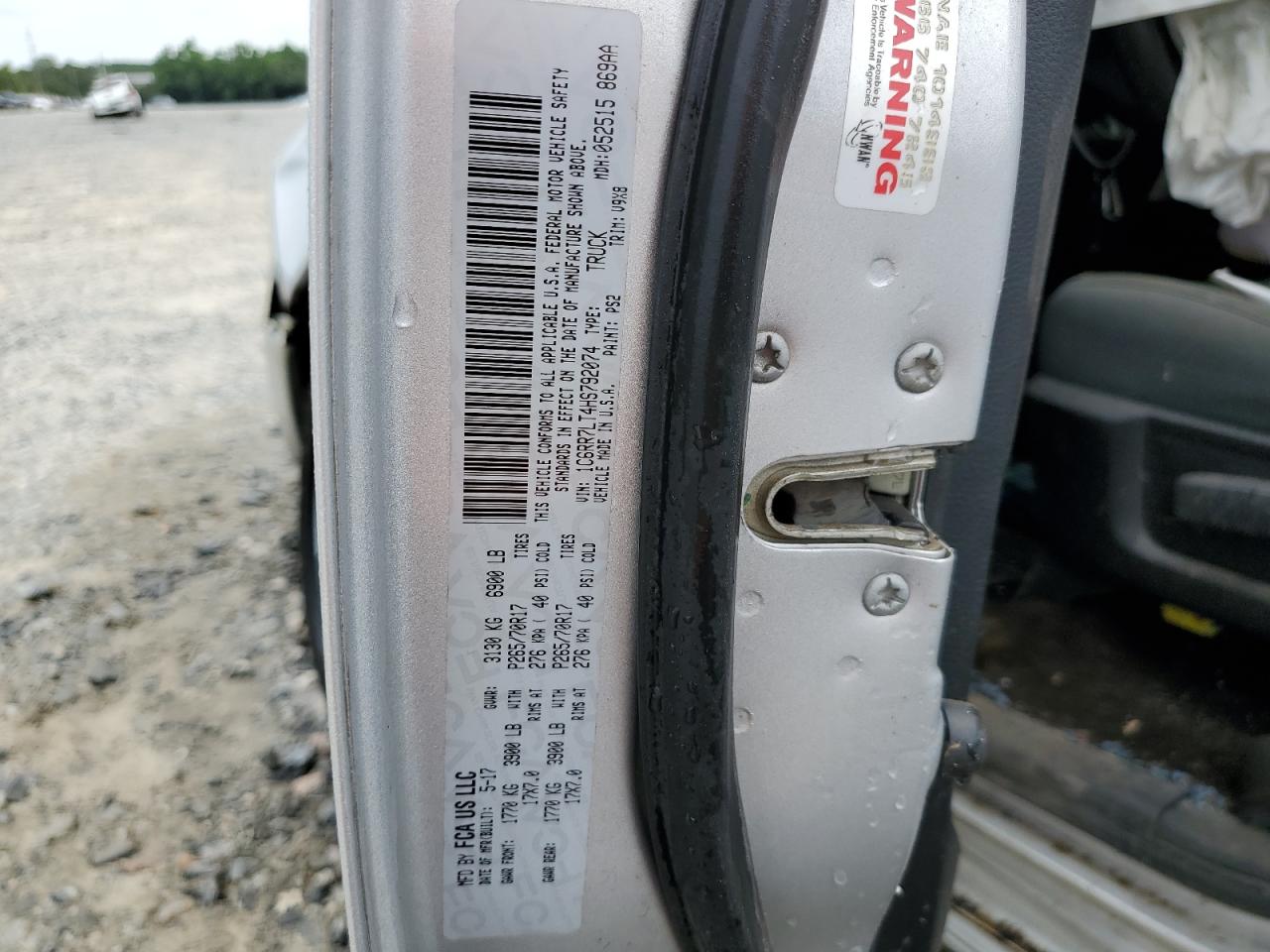 2017 Ram 1500 Slt VIN: 1C6RR7LT4HS792074 Lot: 64811804