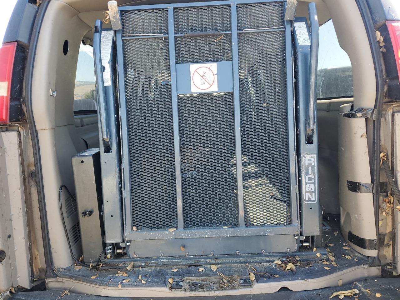 2003 Chevrolet Express G2500 VIN: 1GAGG29U231234501 Lot: 64086994