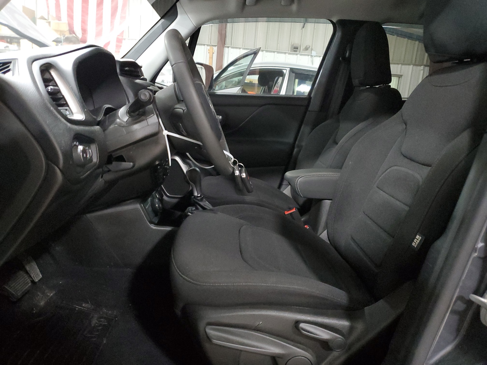 ZACNJDB12NPN47995 2022 Jeep Renegade Latitude