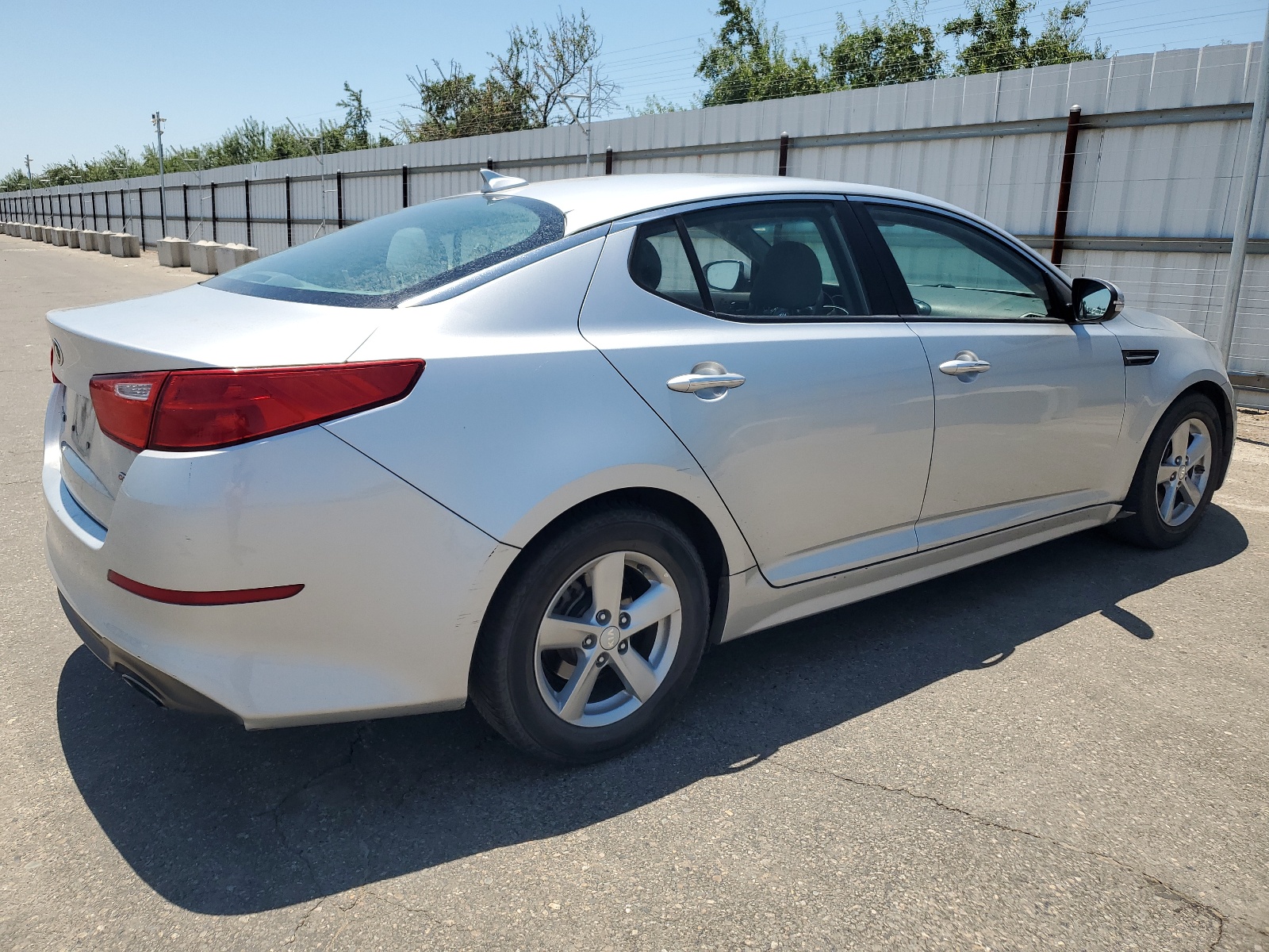 2015 Kia Optima Lx vin: 5XXGM4A76FG433318