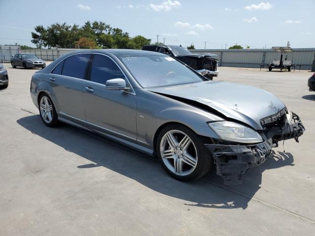  MERCEDES-BENZ S-CLASS 2012 Серебристый