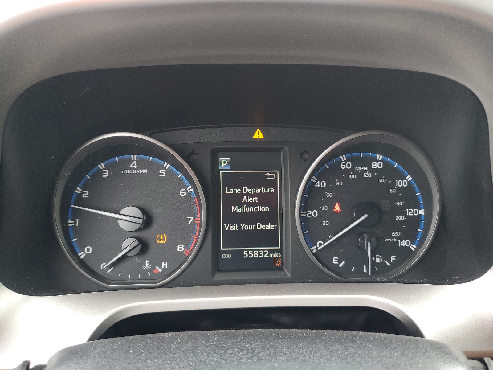 JTMZFREV4HJ144171 2017 Toyota Rav4 Le