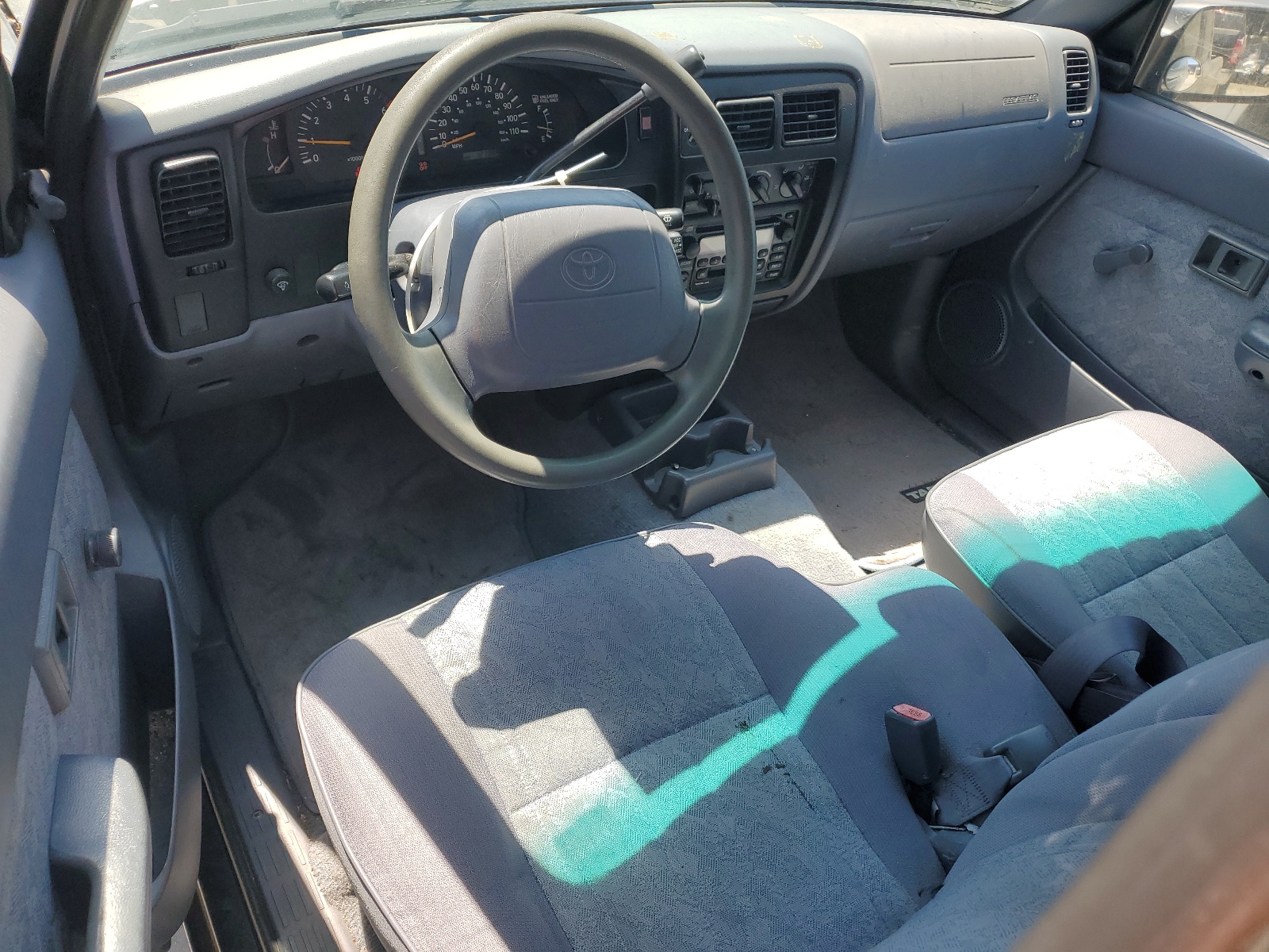 4TAVL52N3YZ648695 2000 Toyota Tacoma Xtracab