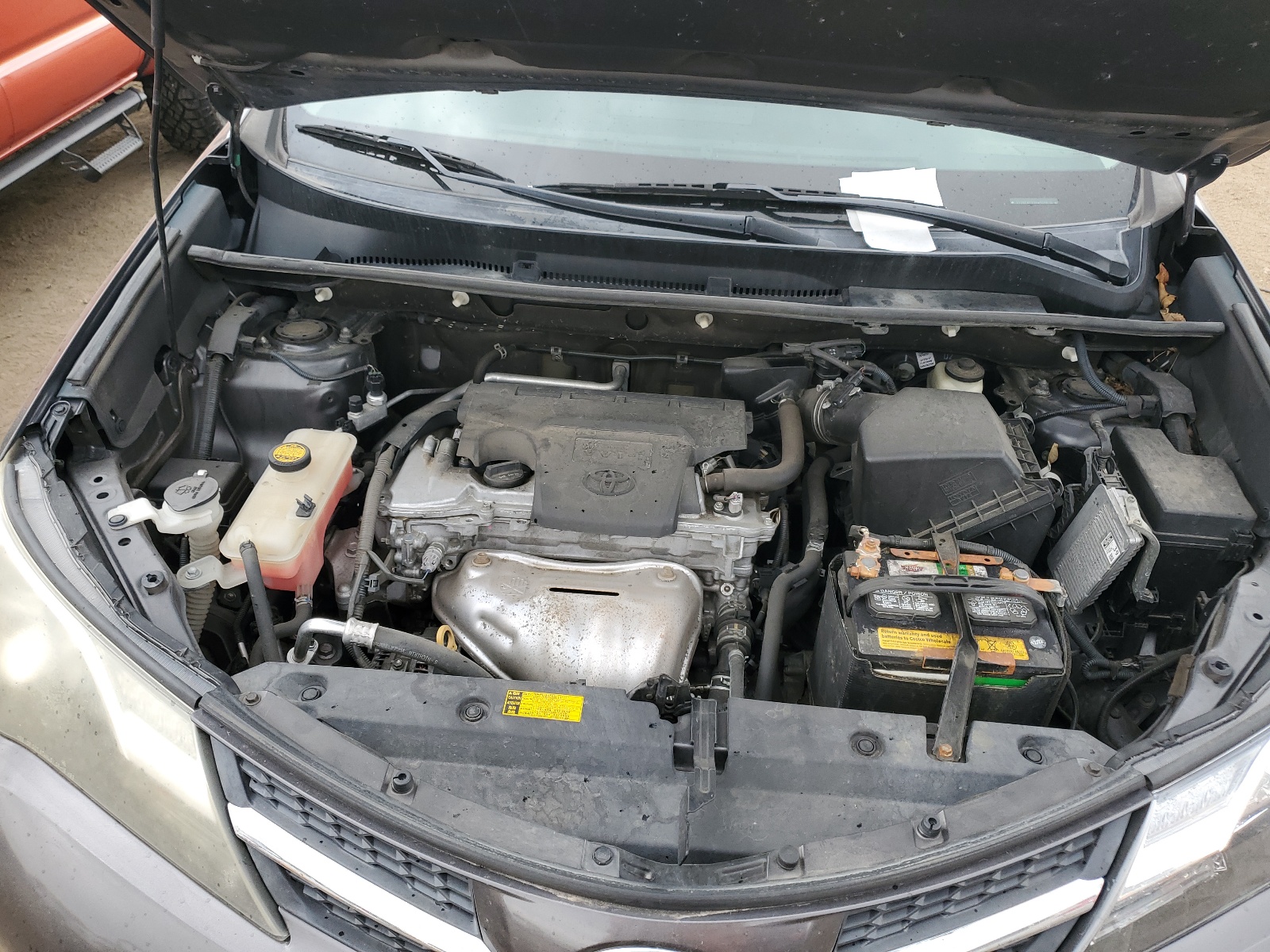 2T3RFREV3EW179006 2014 Toyota Rav4 Xle