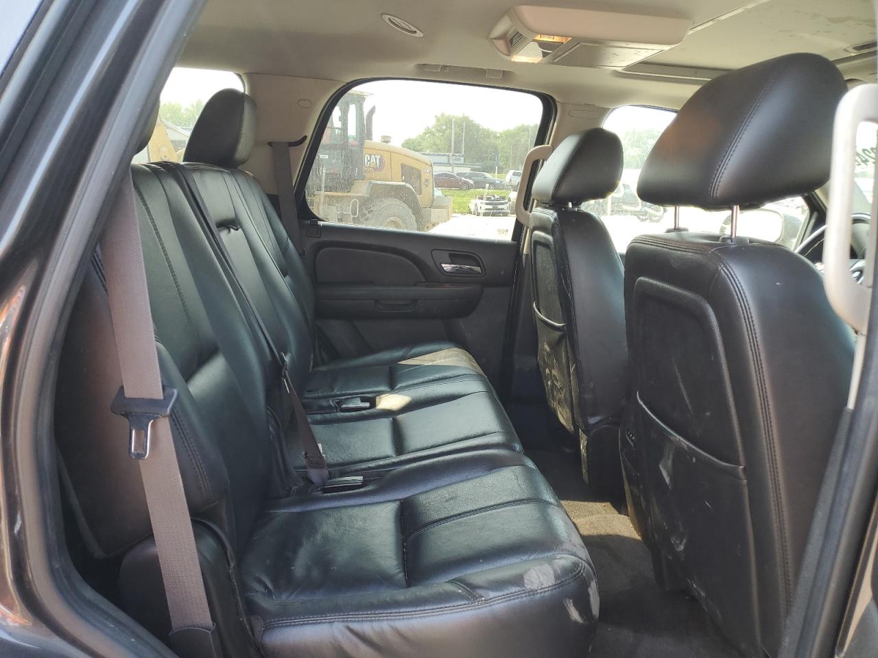 2011 GMC Yukon - Image 11