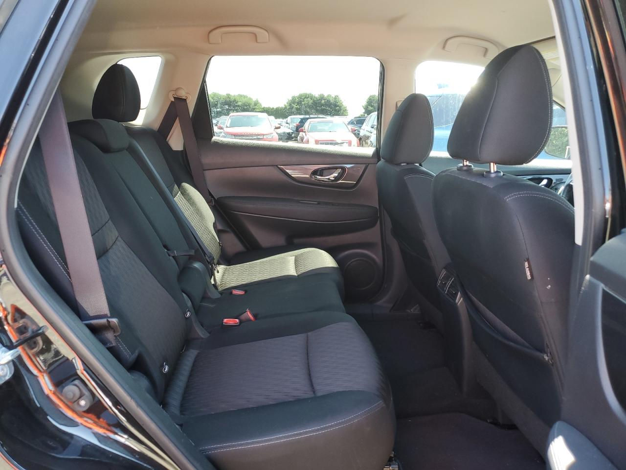 2019 Nissan Rogue S VIN: KNMAT2MV3KP505070 Lot: 64172394