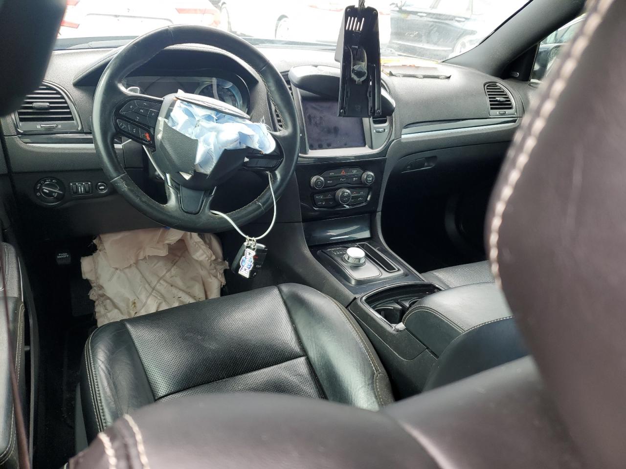 2019 Chrysler 300 S VIN: 2C3CCABTXKH623498 Lot: 64998814