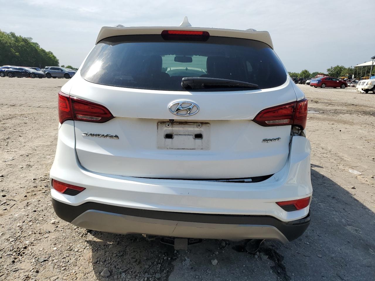 5NMZU3LB0JH081335 2018 Hyundai Santa Fe Sport