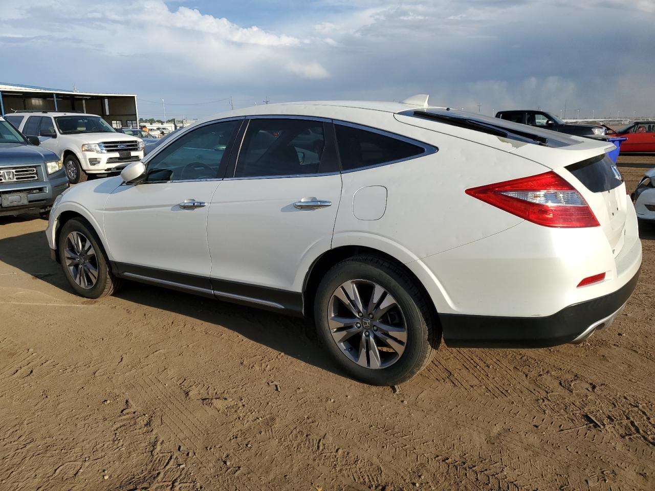 2014 Honda Crosstour - Image 2