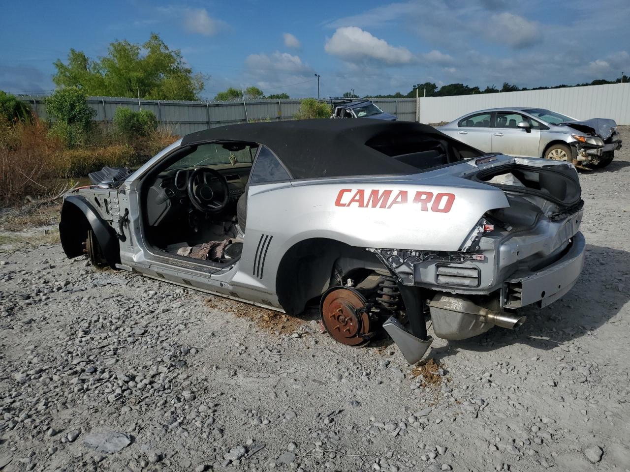 2011 Chevrolet Camaro - Image 2