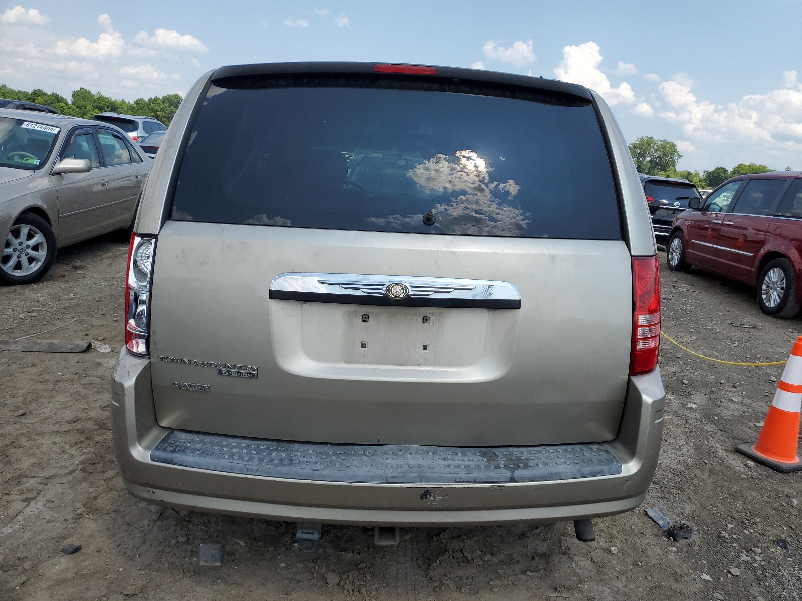2A8HR54P68R611027 2008 Chrysler Town & Country Touring